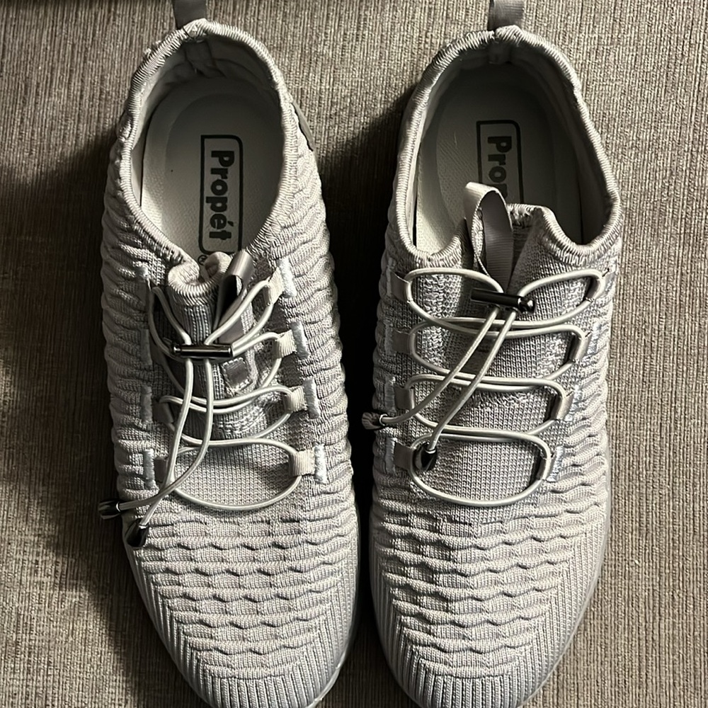 Propet TravelBound Sneaker